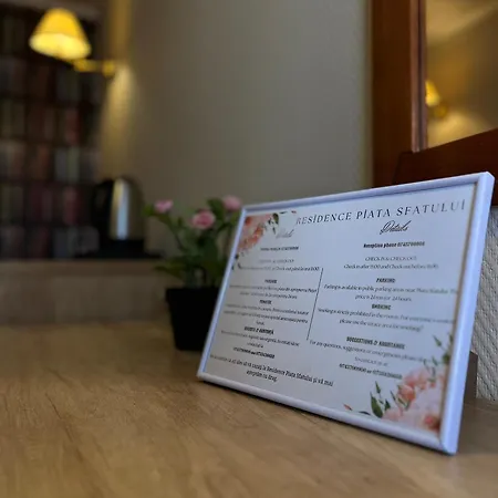 Piata Sfatului 3* Брашов