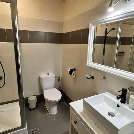 Piata Sfatului Гостьовий будинок