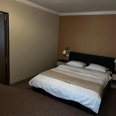 Piata Sfatului Guest house 3*