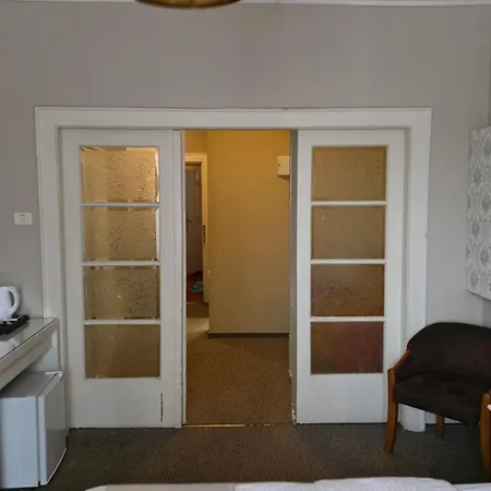 Piata Sfatului Гостьовий будинок