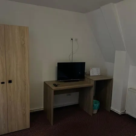 Piata Sfatului Гостьовий будинок Брашов