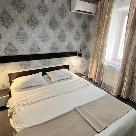 Piata Sfatului Гостьовий будинок Брашов