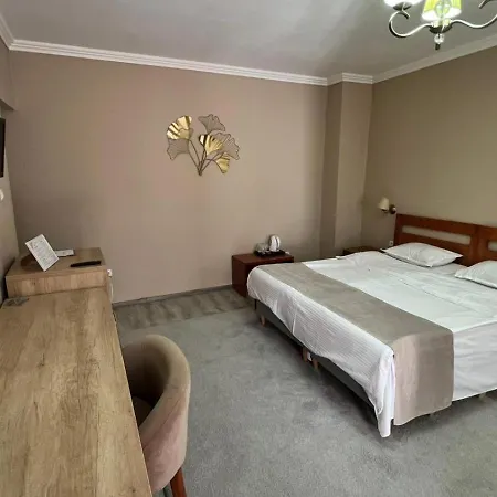 Piata Sfatului Брашов