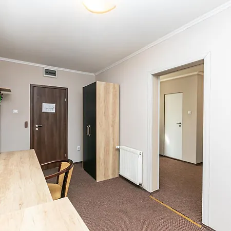 Piata Sfatului Гостьовий будинок 3*