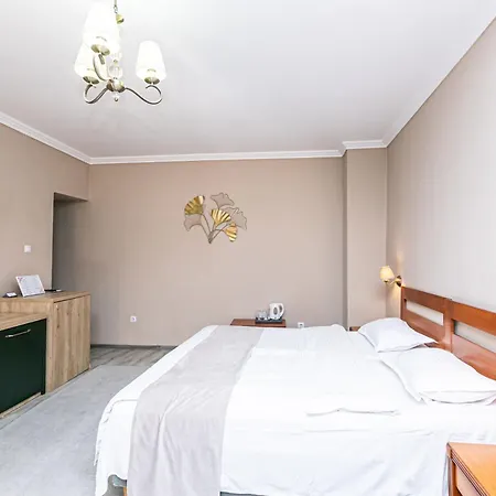 Piata Sfatului Гостьовий будинок Брашов