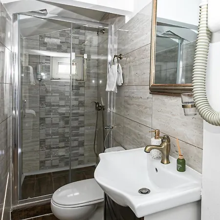 Piata Sfatului Гостьовий будинок 3*