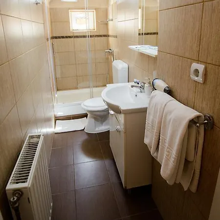 Piata Sfatului Casa de hóspedes 3*