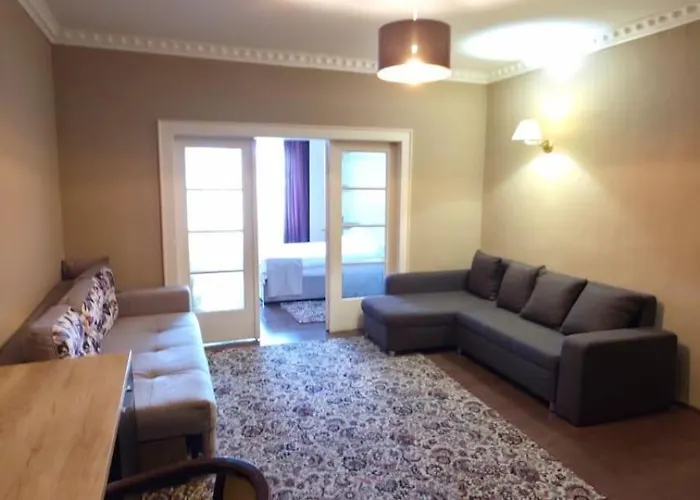 Piata Sfatului Guest house 3*