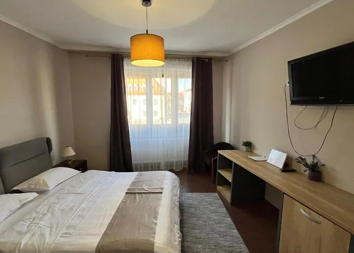 Guest house Piata Sfatului 3*