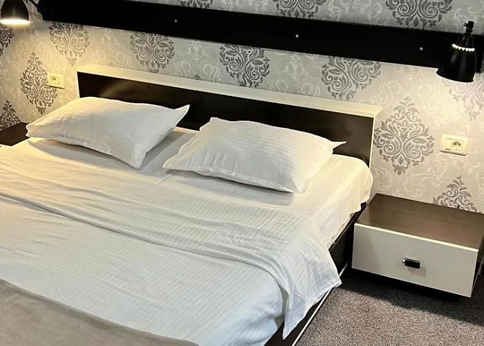 Piata Sfatului Гостьовий будинок 3*