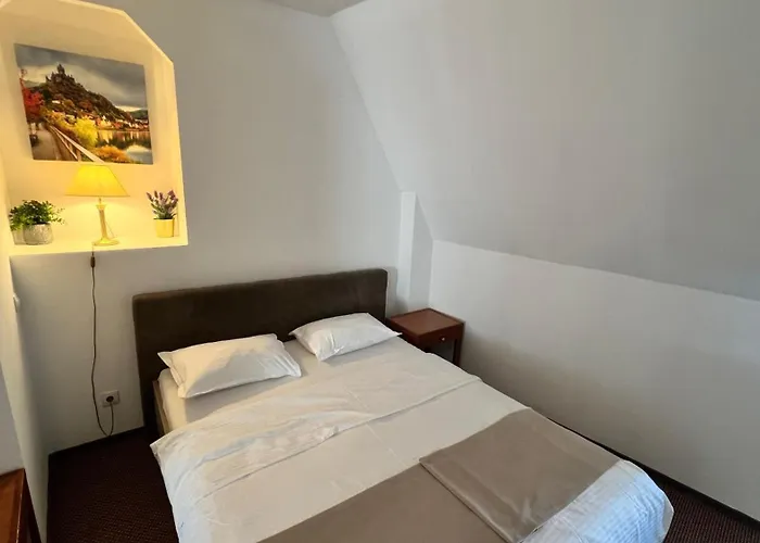 Piata Sfatului 3* Braşov