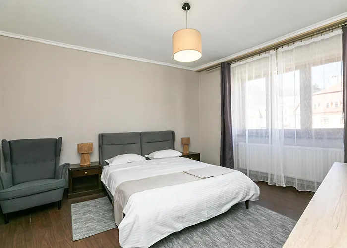 Piata Sfatului Гостьовий будинок