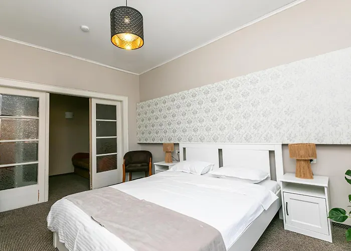 Piata Sfatului Гостьовий будинок